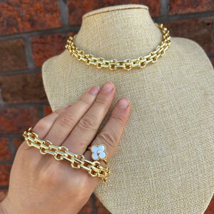 Graduated Link Necklace And Bracelet Set